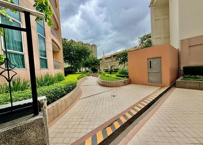 Bgc Venice Luxury Haven